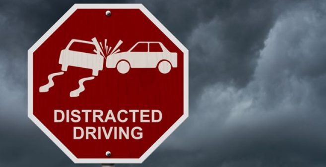 Reduces Distractions on the Road
